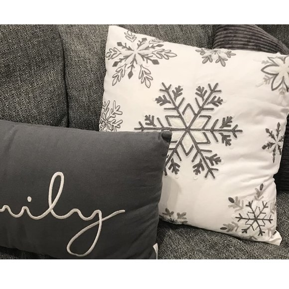 Snowflake Christmas Pillow Covers Set Decorative Case Accent Holiday Xmas Decor - Picture 4 of 10